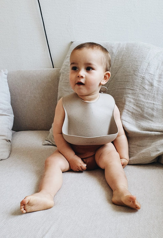 Bavoir en silicone, Beige moucheté, Shell Beige