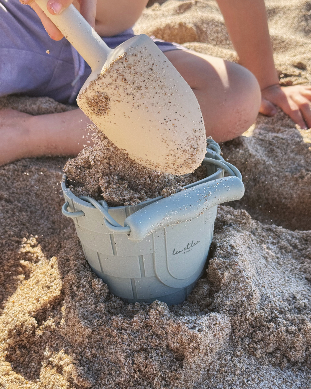 Jouet de sable et plage - Set avec seau et pelle