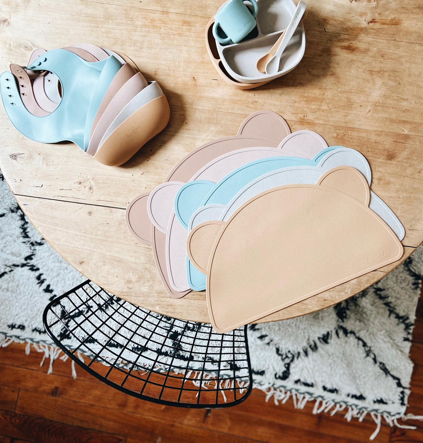 Bavoir en silicone, Rose foncé moucheté, Shell Rosewood