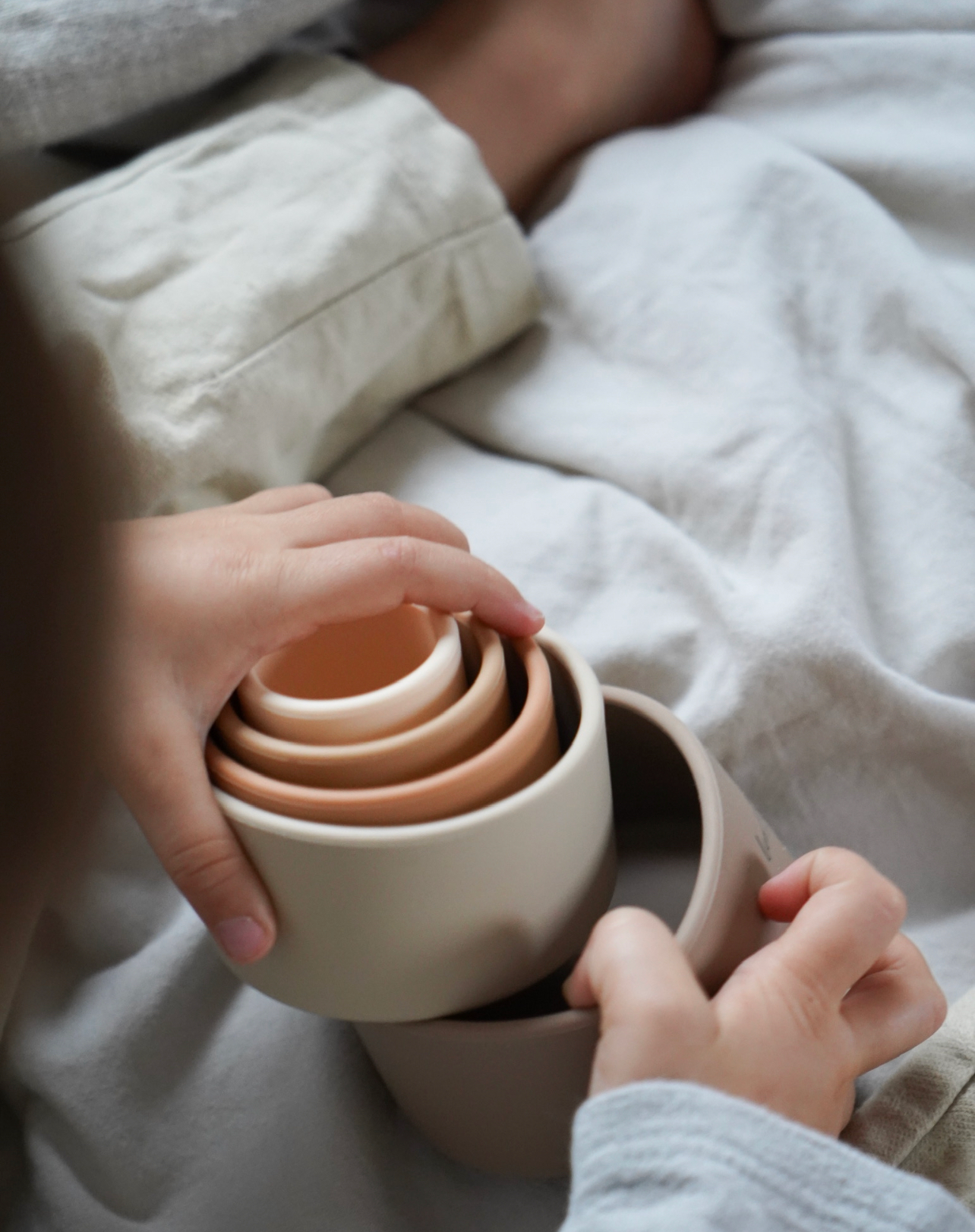 Gobelets empilables, beige, Silicone