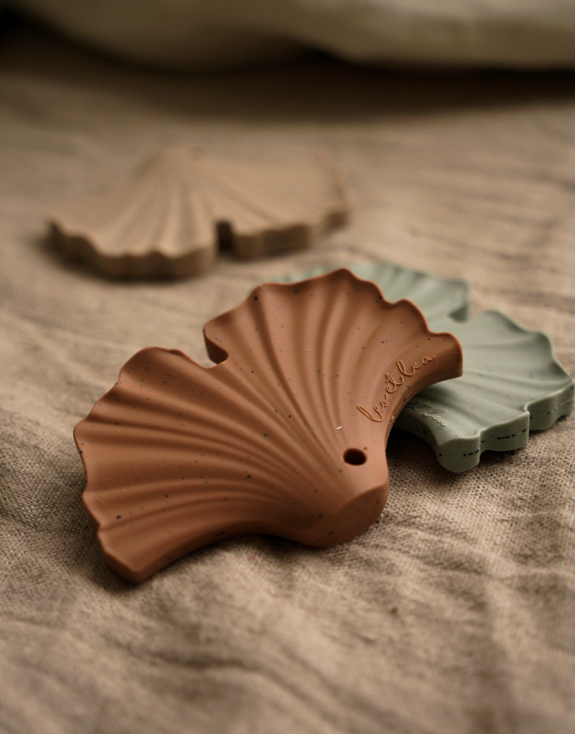 Hochet de Dentition 'Gingko', Marron, Earth