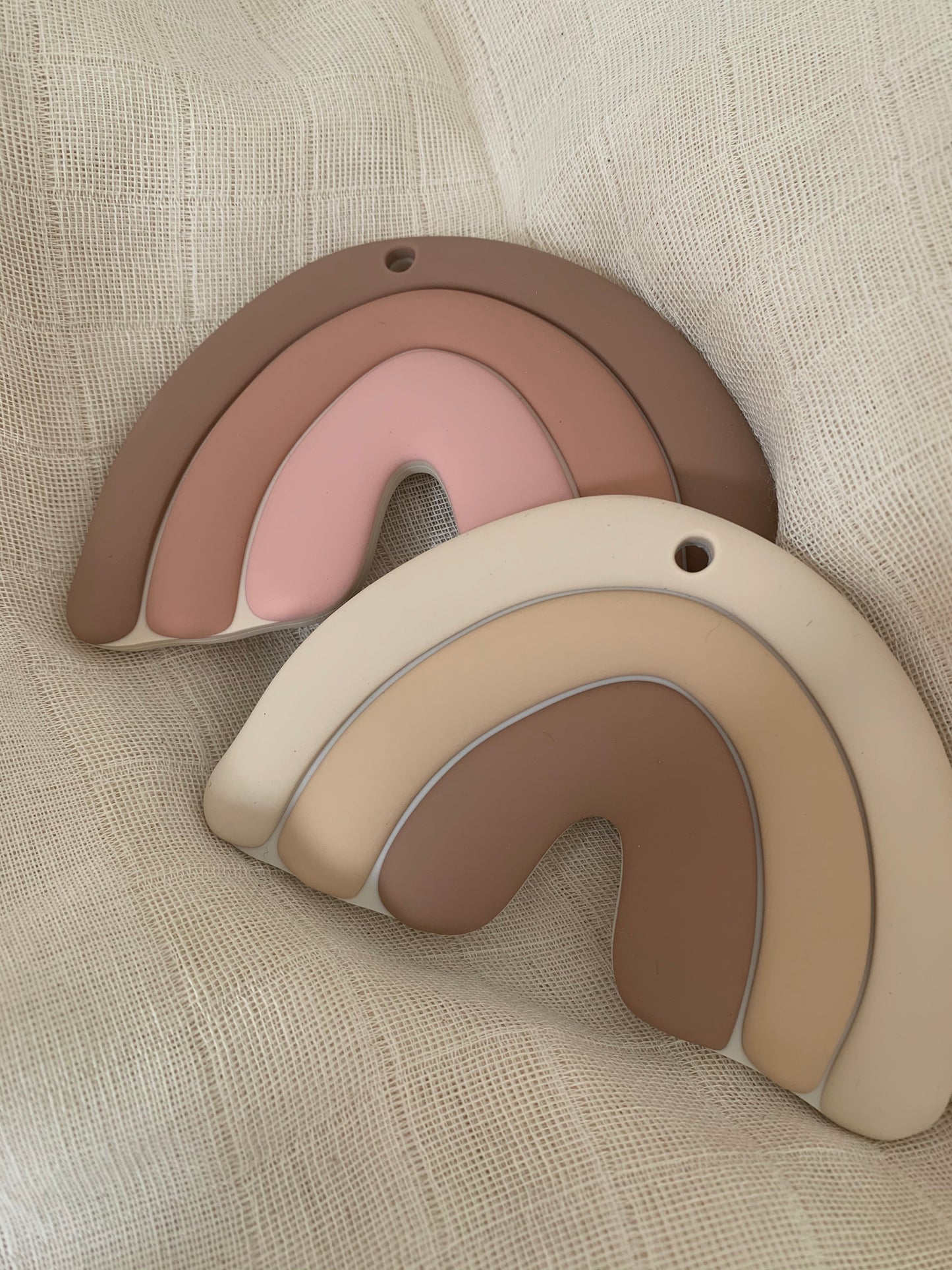 Hochet de Dentition 'Arc-en-ciel', Beige